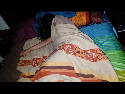 ❤️ Stiefseun berispe sy jong stiefma terwyl sy slaap. Anale video by porn af.sexvideogif.ru ❌️